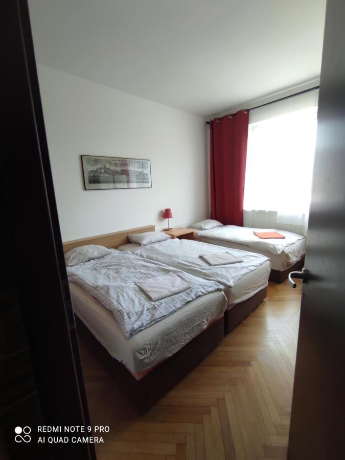 Apartment Maximilian Pozsony Kültér fotó